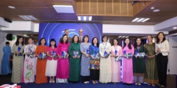 Giải thưởng khoa học L’Oréal – Unesco “Vì sự phát triển Phụ nữ trong Khoa học” kỷ niệm 15 năm hành trình tại Việt Nam