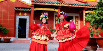 NTK Givan Trần giới thiệu BST “Ấn Tượng Phương Đông” với Giải Vàng Người Mẫu Nhí Việt Nam Đương Đại 202