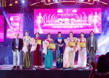 Nguyễn Thị Thu Hằng được vinh danh Nữ hoàng Khỏe từ tâm