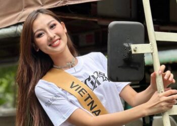 Quế Anh mặc áo yếm, hát “Đất Nước Lời Ru” tại Miss Grand International 2024