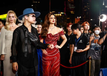 Ngạc nhiên với dàn “Quản lý thí sinh” toàn GenZ sau sự thành công của Miss Cosmo 2024