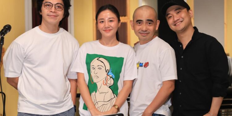 Văn Mai Hương hát lại ca khúc thu demo năm 16 tuổi của Đức Trí, ngần ấy năm mới được hát!