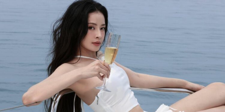 Chi Pu ra mắt EP đầu tay với 100% ca khúc tiếng Anh