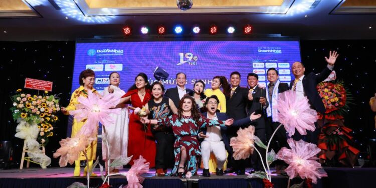 Ấn tượng với các tiết mục nghệ thuật trong chương trình “Người truyền lửa”