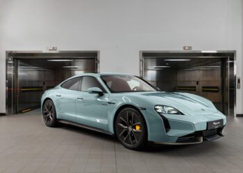 Porsche Việt Nam chính thức ra mắt dòng xe Taycan mới