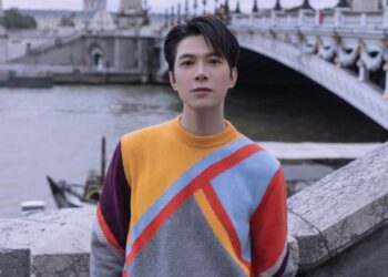 Anh Tú Atus mở fan meeting sau Anh Trai “Say Hi”, trân trọng fan tới cùng với “Galaxy Day”