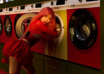 Trang Pháp định nghĩa lại khái niệm “gái ngoan” trong MV Good Girl