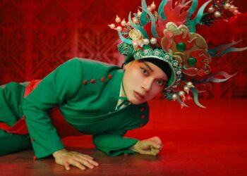 Trúc Nhân bất ngờ “té sấp mặt” trên sân khấu, hoang mang tột độ vì bị nói “Không ra gì” 