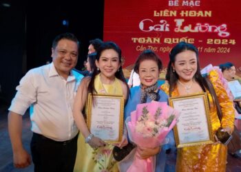 Bình Tinh – Cô đào “nhỏ mà có võ” trong “Tây Sơn nữ tướng” “rinh” Huy chương vàng