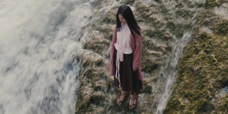 Đèn Âm Hồn tung teaser trailer đầy ma mị với bối cảnh tâm linh đậm chất miền Bắc