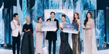 Hoa hậu Thanh Thuỷ, Hoàng Phương, Quế Anh, Ý Nhi thần thái trên sàn diễn Vietnam Beauty Fashion Fest lần thứ 10