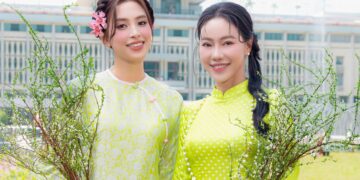 CEO Phạm Kim Dung và dàn hậu Sen Vàng khoe sắc trong áo dài đón Tết Ất Tỵ