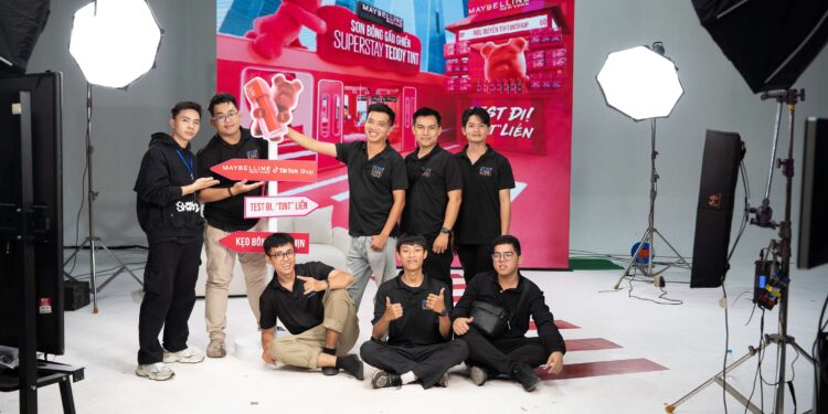 Trương Hoàng Nguyên: Người muốn cho khán giả trải nghiệm mua sắm đi kèm văn hóa, nghệ thuật, giải trí