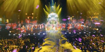 Vietnamese Concert film: Chúng ta là người Việt Nam” – Bữa tiệc đoàn viên ý nghĩa nhất mà Hoàng Thuỳ Linh có được