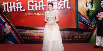 Lý Nhã Kỳ khoe vẻ đẹp không tuổi với trang sức 30 tỷ, dự họp báo phim “Nhà Gia Tiên” của Huỳnh Lập