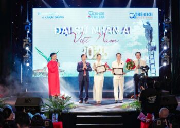 Lưu Thế Truyền và Nguyễn Lê Lâm Ngân chiến thắng giải thưởng Đại sứ nhân ái Việt Nam 2025