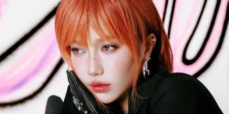 Diệu Nhi tặng quà đặc biệt cho fan dịp 8/3