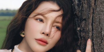 Lý Nhã Kỳ thể hiện sự chuyên nghiệp, thần thái đỉnh cao khi gặp sự cố