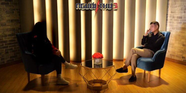 Người Thứ 3: Chồng và nhân tình bị đuổi việc khi vợ đến tận công ty tố cáo