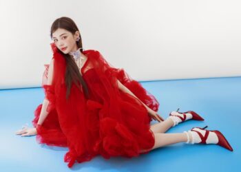 Nữ thần chuyển giới Đan Tiên debut làm ca sĩ