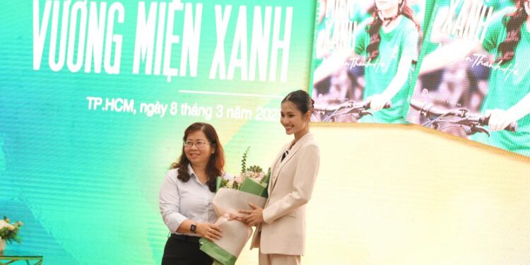 Hoa hậu Nguyễn Thanh Hà lan tỏa sứ mệnh vì môi trường trong “Vương miện Xanh”