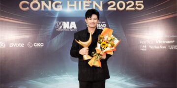 Mới ra mắt 1 năm nhưng Dược sĩ Tiến và “đứa con tinh thần” Trẻ Concert đã ẵm giải “Ấn tượng Cống Hiến”