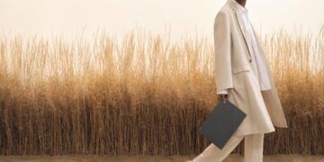 ASUS ra mắt laptop AI 16-inch mỏng nhẹ trang bị chip AMD