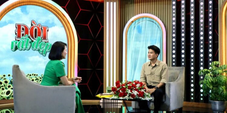 Đời Rất Đẹp: MC Ngọc Lan cảm động trước “tấm lòng vàng” của chàng trai trẻ Nguyễn Đắc Quý