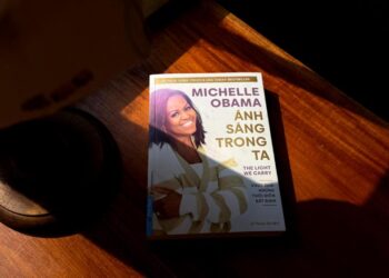 ‘Ánh sáng trong ta’ – Bí quyết vững vàng trước dông bão của Michelle Obama