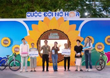 CEO Phạm Kim Dung, đạo diễn Hoàng Nhật Nam áy náy vì chơi sai luật trong “Cuộc đời nở hoa” 