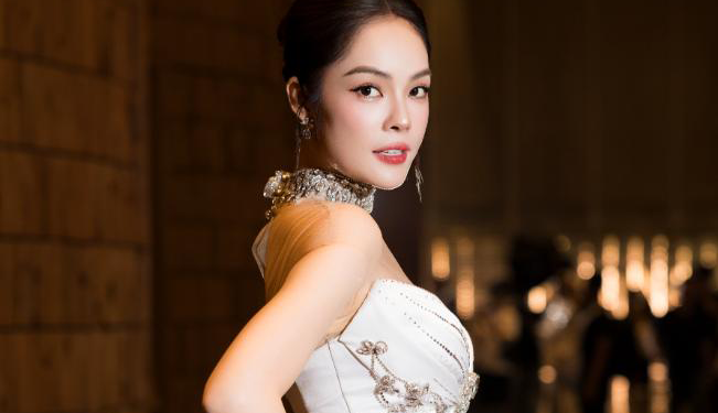 Dương Cẩm Lynh diện áo cưới Mai Davika từng mặc, thần thái ra sao?