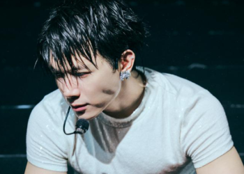 Anh Tú Atus: Hành trình khẳng định phong cách thời trang qua 6 đêm Anh Trai “Say Hi” concert