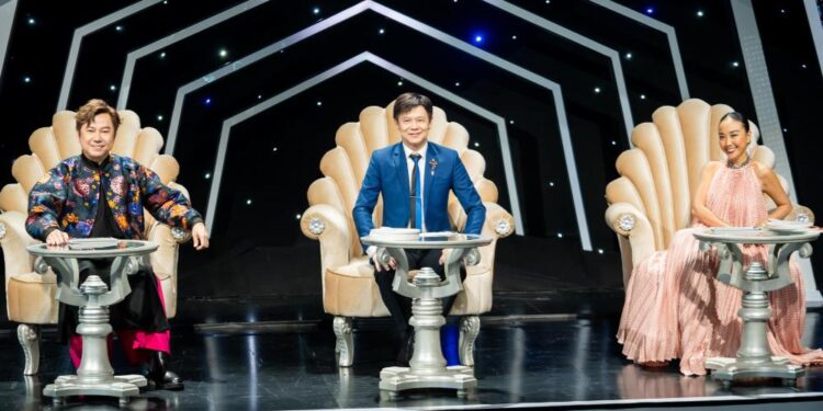 Trân Oanh phá cách với “hit” Mưa phi trường: Giám khảo Quốc Đại đánh giá “mạo hiểm”, Thái Châu khen ngợi hết lời