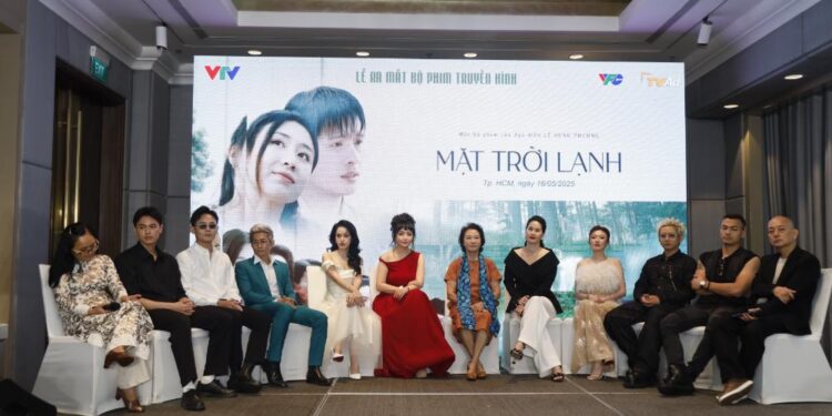 Dàn diễn viên đình đám Việt hội ngộ trong “Mặt trời lạnh” của Đạo diễn Lê Hùng Phương