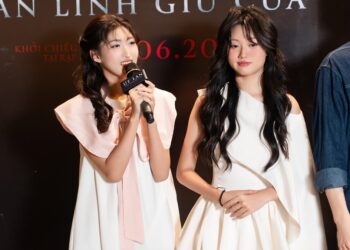 Mai Mỹ Ngân – Mai Cát Vi khoe nhan sắc chuẩn nàng thơ tại họp báo phim Út Lan: Oán linh giữ của