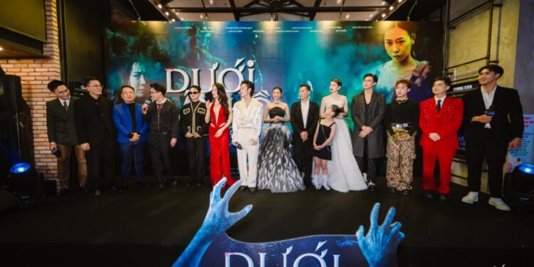 Karen Nguyễn “bầm dập” quay cảnh đối đầu song trùng, gấp rút về TP.HCM kiểm tra sức khỏe