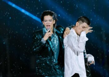 Đẳng cấp (S)TRONG Trọng Hiếu – xé áo, hát live, nhảy krumping “Rise Up Underdog” trong mưa khiến 50,000 khán giả phải “điên lên”