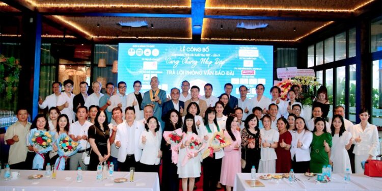 Caravan “Trở về tuổi thơ tôi” và hành trình thiện nguyện 2,5 tỷ đồng