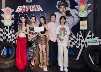 Thuý Hiền, Tú Dưa đến chúc mừng con gái LEXXY ra mắt MV Bật đèn xanh   