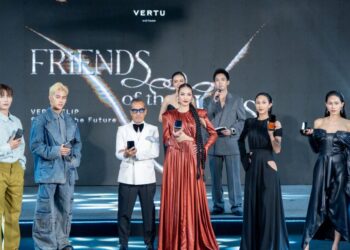 Khi model gặp công nghệ: Vertu giới thiệu bộ sưu tập điện thoại mới với sự góp mặt của nhiều gương mặt nổi bật