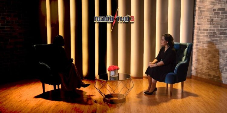 Người Thứ 3: Dâu nghèo bị dâu giàu coi thường, nhà chồng thiên vị ra mặt