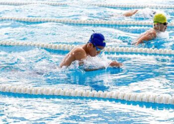 Học sinh trường chuyên Trần Nguyên Chương vô địch tại giải Triathlon TP.HCM