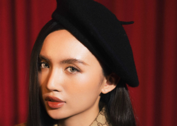 Tân binh LEXXY được ví như công chúa khi mặc đồ GUCCI