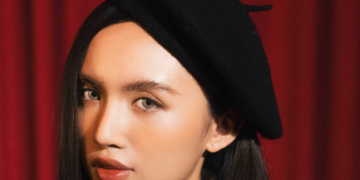 Tân binh LEXXY được ví như công chúa khi mặc đồ GUCCI