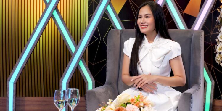 Ca sĩ – diễn viên Phan Như Thùy: “Không ai mời tôi đi hát vì tôi làm nhiều nghề quá”