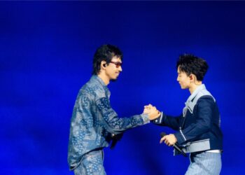 Hoàng Dũng và Đen khiến fan phấn khích khi mashup loạt hit, tung ca khúc mới nghe 1 lần là “dính”, quay MV ngay tại concert 