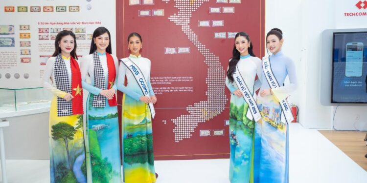 Đương Kim Hoa Hậu Hoàn Vũ Việt Nam Phương Linh Đảm Nhận 2 Danh Hiệu Đại Sứ tại triển lãm thành tựu “80 Năm Hành Trình Độc Lập – Tự Do – Hạnh Phúc”