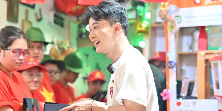 Nhà sáng tạo nội dung Vĩnh Thích Ăn Ngon: “Tôi thấy mình ‘giàu’ nhất khi làm được điều có ích”