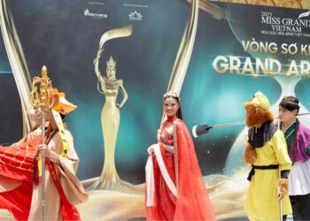 Thí sinh lái mô tô, cưỡi voi, hoá thân và biến hình độc đáo tại Sơ khảo Miss Grand Vietnam 2025   