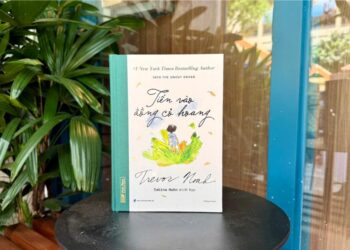 Tiến vào đồng cỏ hoang